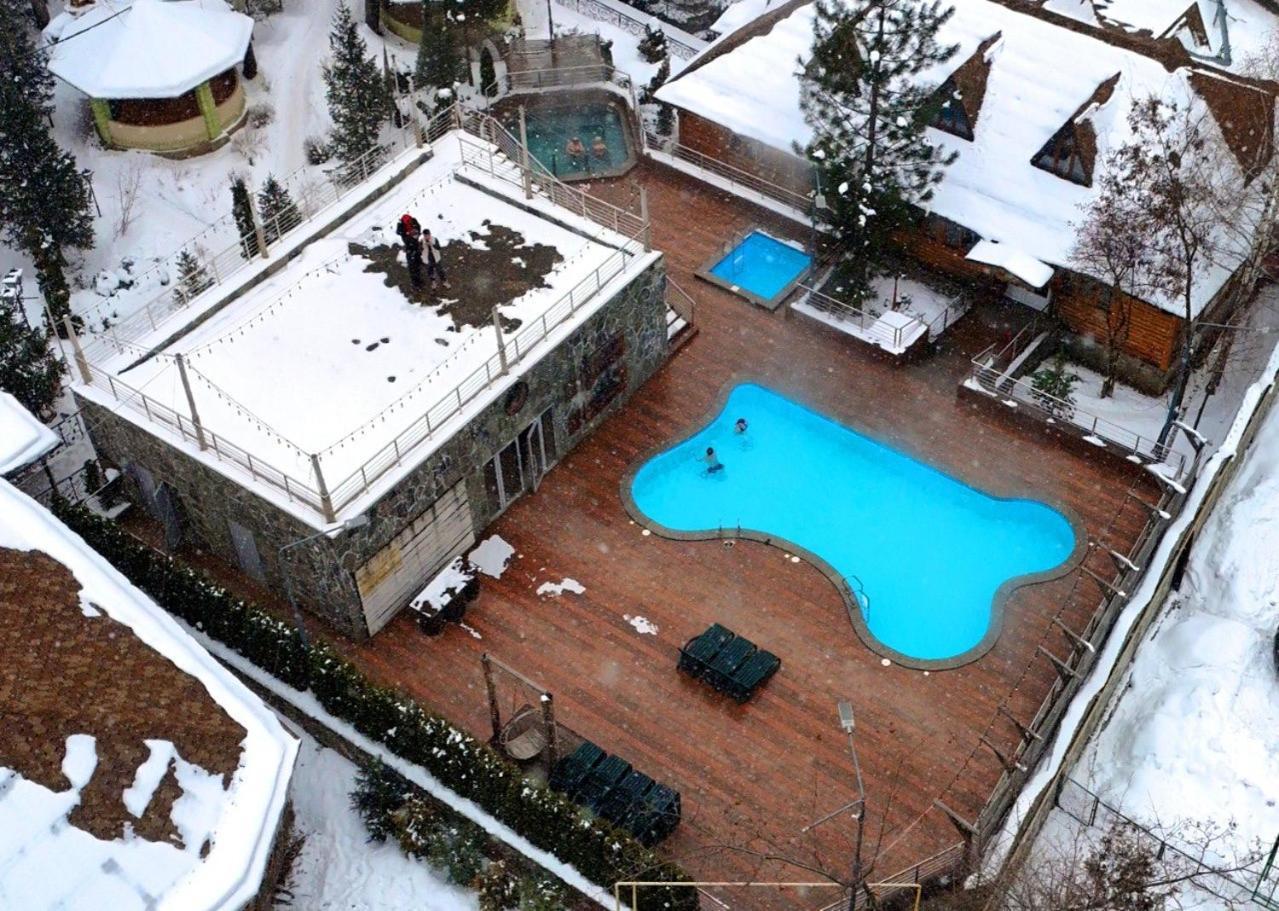 Тау-House Hotel Kok-Shoky Bagian luar foto