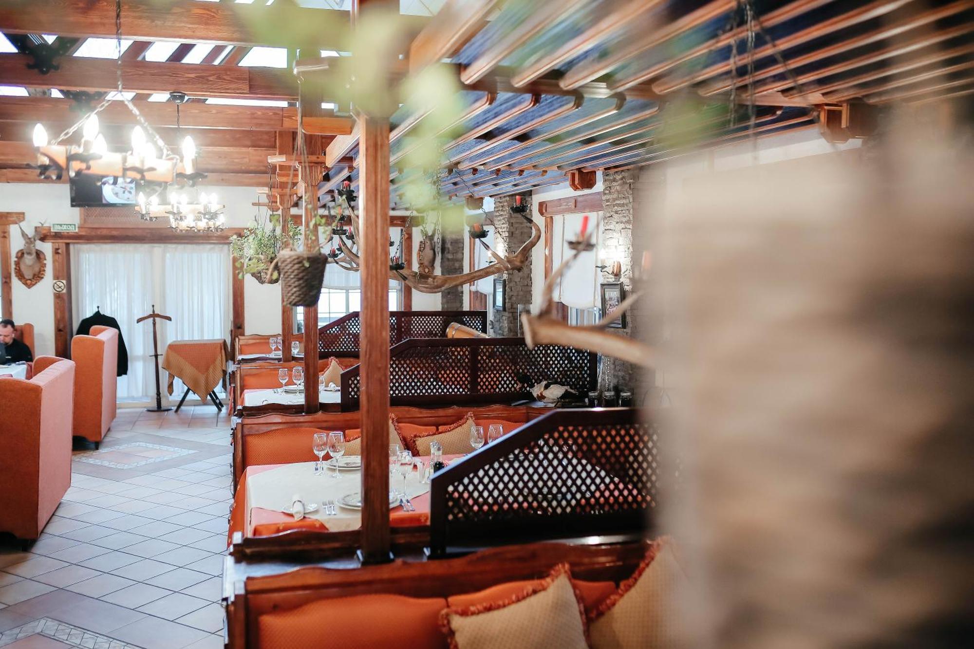 Тау-House Hotel Kok-Shoky Bagian luar foto