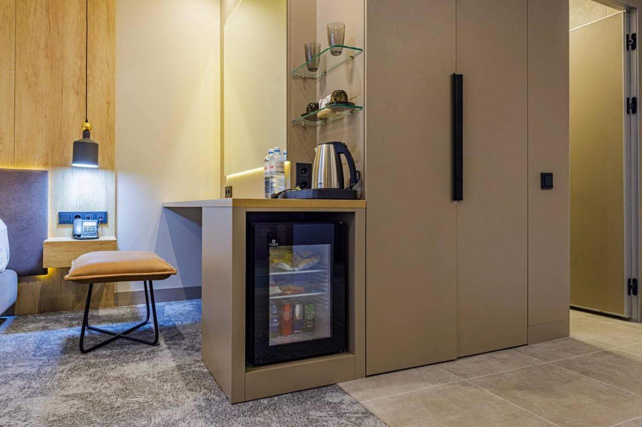 Тау-House Hotel Kok-Shoky Bagian luar foto